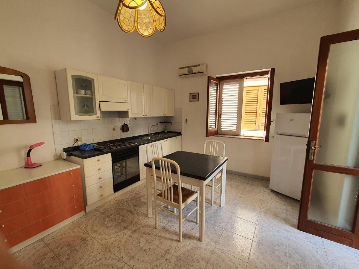Case Vacanza Armando "Lipari" Canneto  Chambre photo